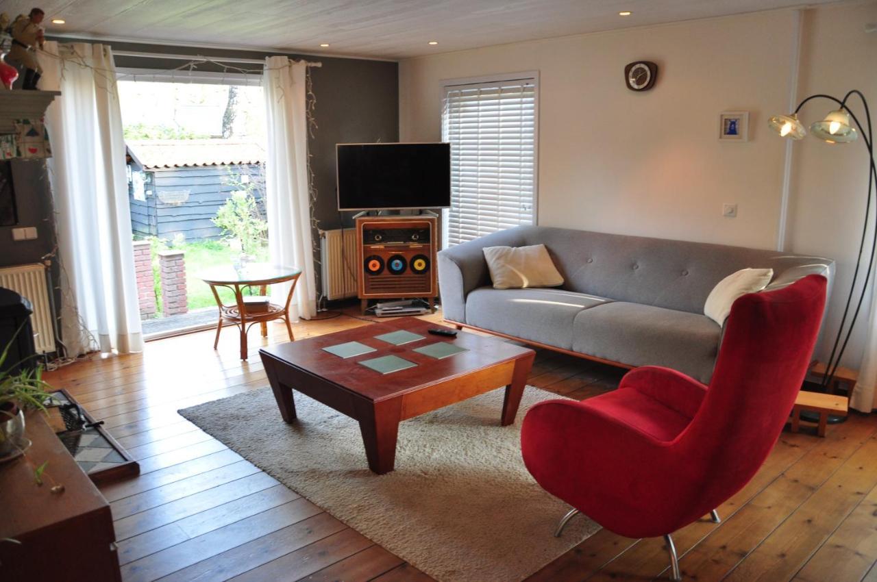Sfeervol, Ruim En Luxe Chalet In Bosrijke Omgeving Diessen Exterior foto