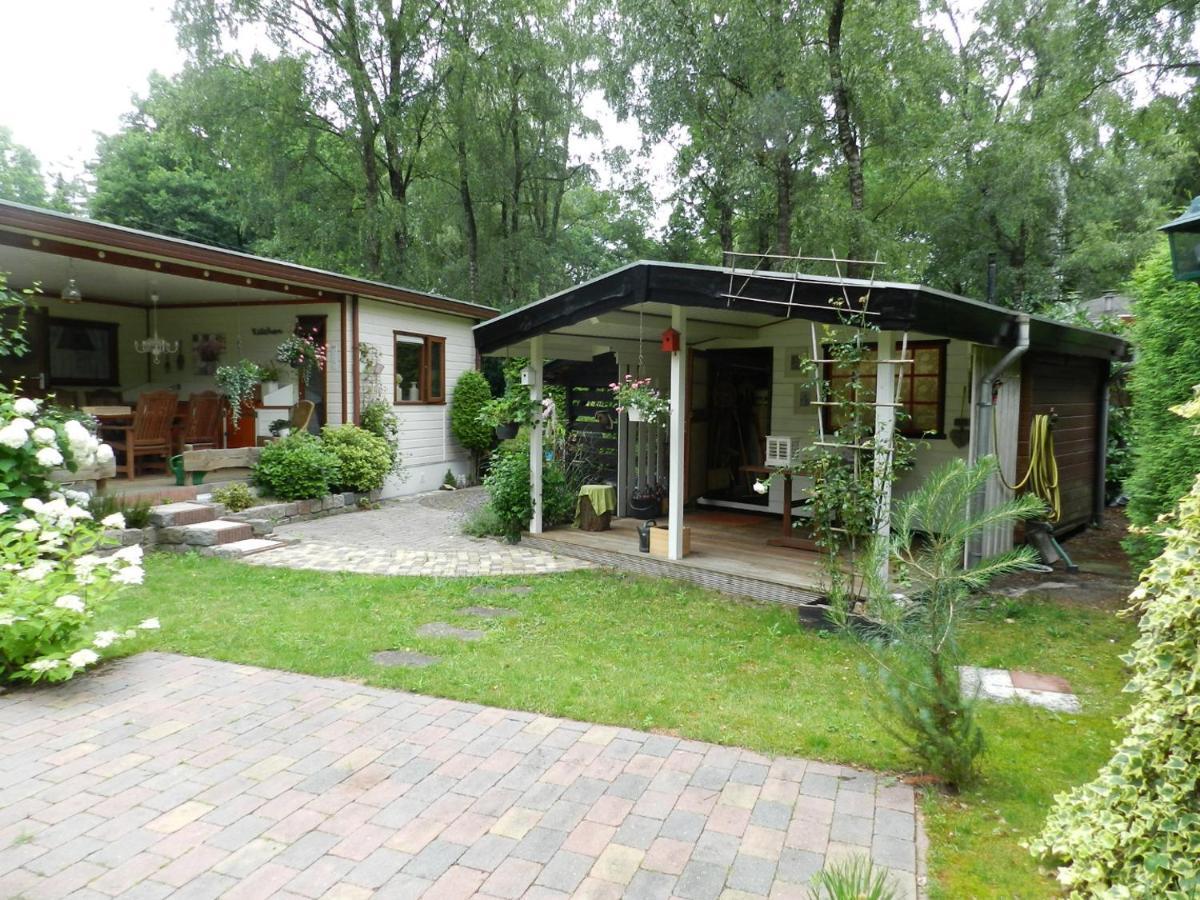 Sfeervol, Ruim En Luxe Chalet In Bosrijke Omgeving Diessen Exterior foto